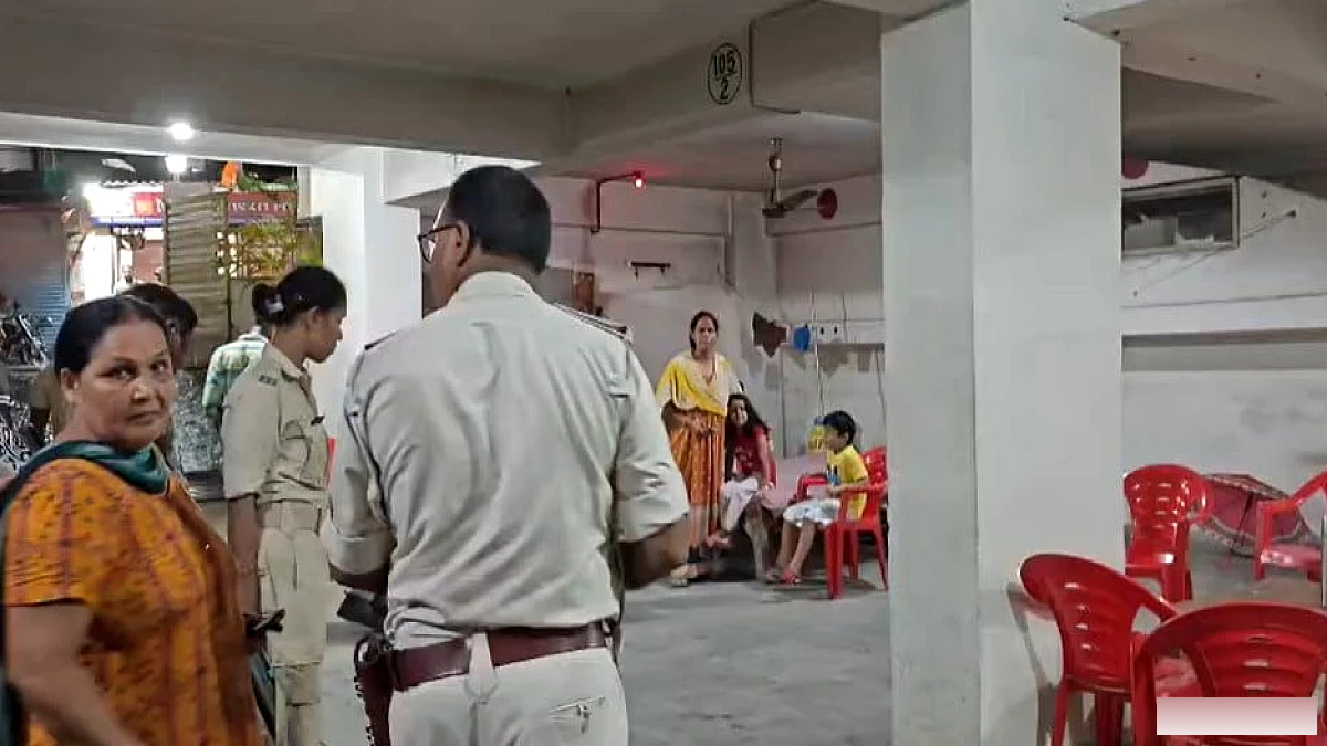 पटना में पूर्व वार्ड पार्षद के पति को गोली मारी, अपार्टमेंट के ऑफिस में घुसकर अपराधियों ने की फायरिंग
