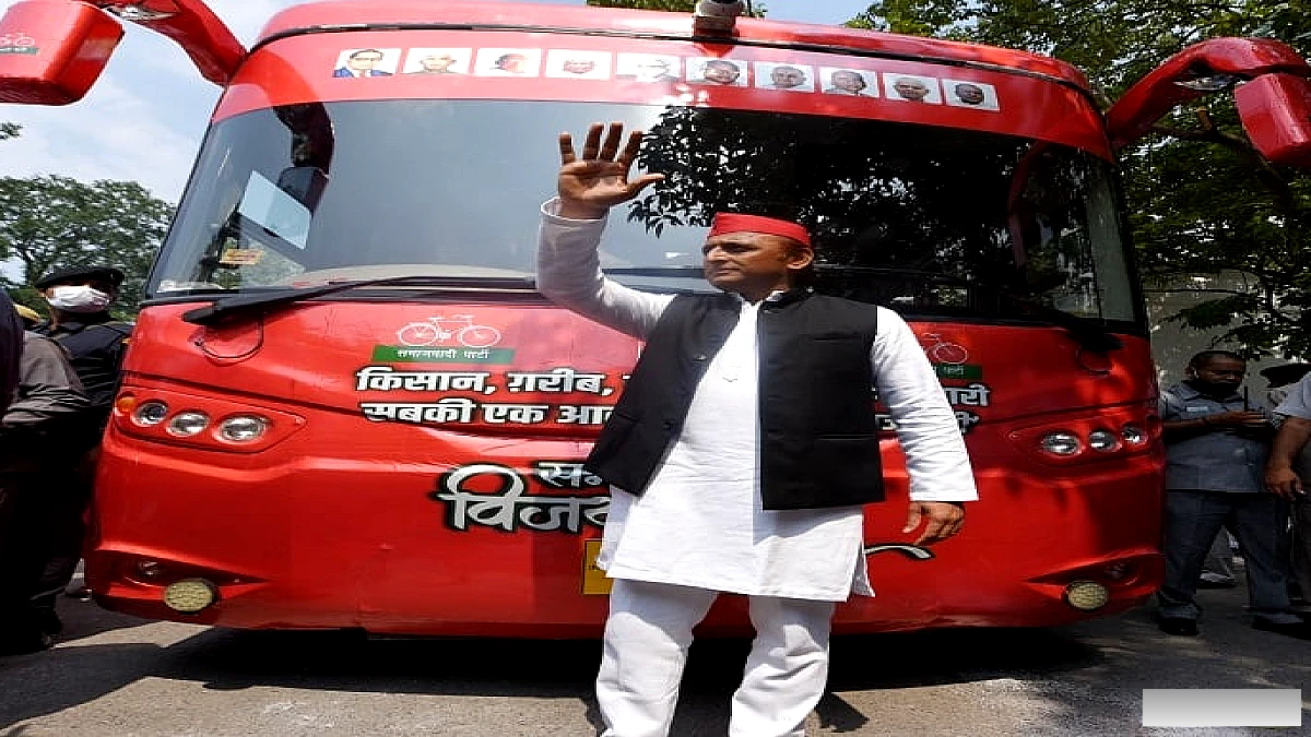 अखिलेश यादव ने चुनाव आयुक्त पर हमला, समाजवादी रथ आज से रायबरेली से शुरू