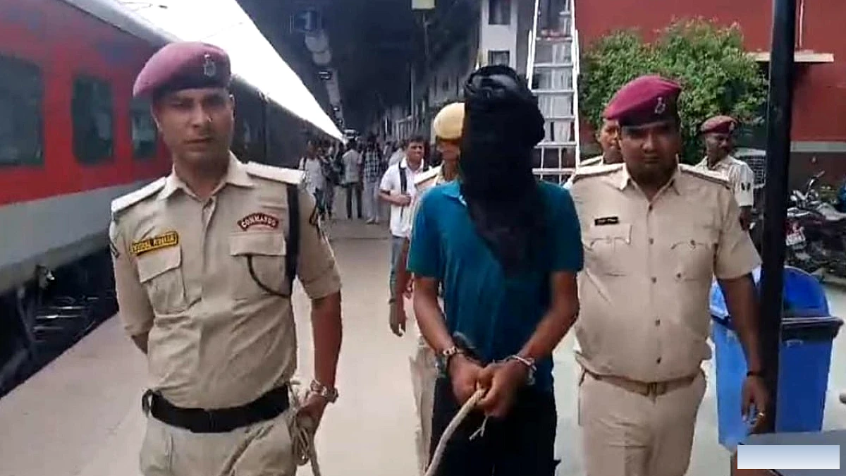 चलती ट्रेन में यात्रियों को निशाना बनाकर लूटपाट करने वाले रोहित तिवारी को गिरफ्तार