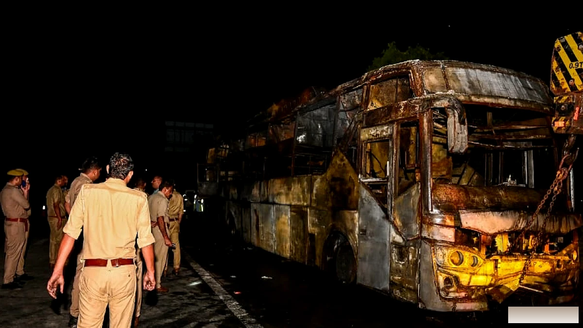 ग्रेनो बस आग में 19 टोल टिकट, ओवरस्पीड प्रमुख कारण