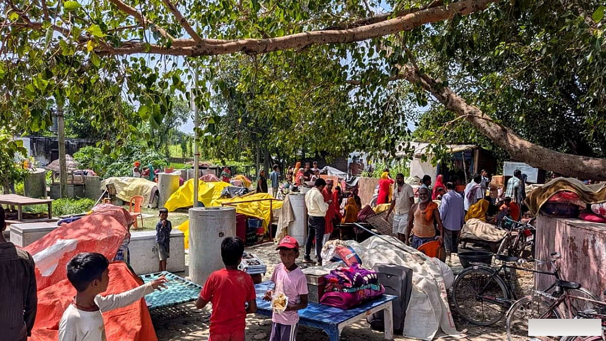 नेपाल से बहा पानी कुशीनगर में 20 गांवों को रातों-रात डुबोया, आपदा की लहर