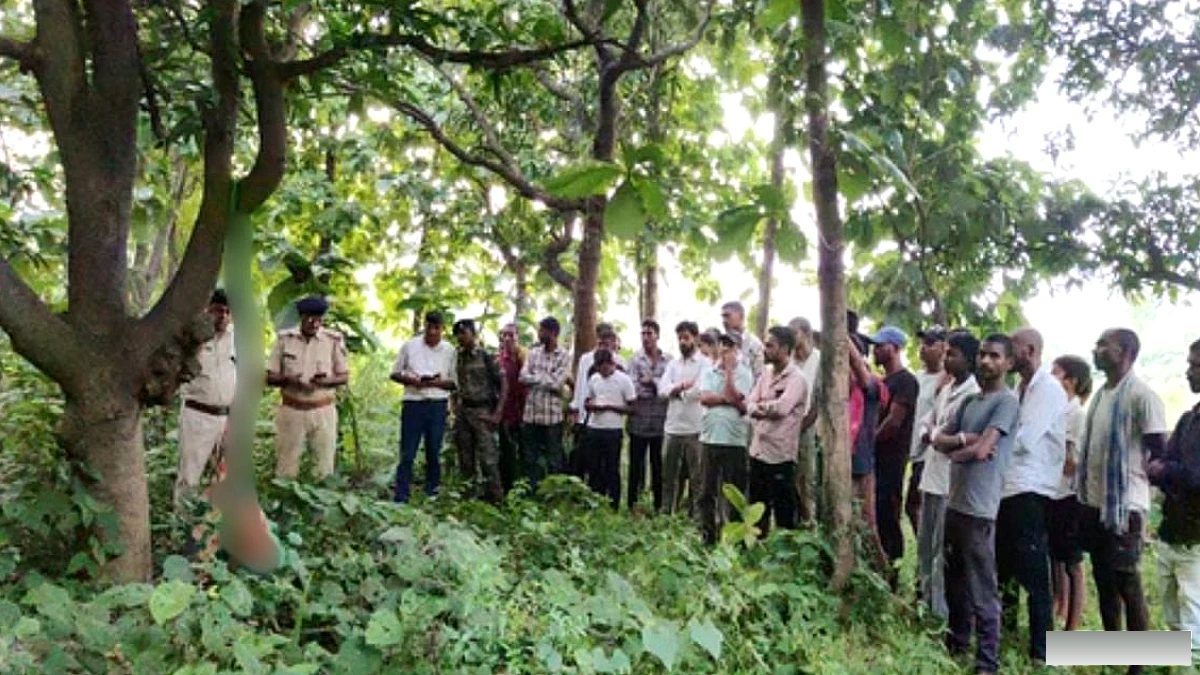आम के पेड़ से लटकता मिला अज्ञात महिला का शव, 24 घंटे बाद भी नहीं हुई पहचान; पुलिस जांच में जुटी