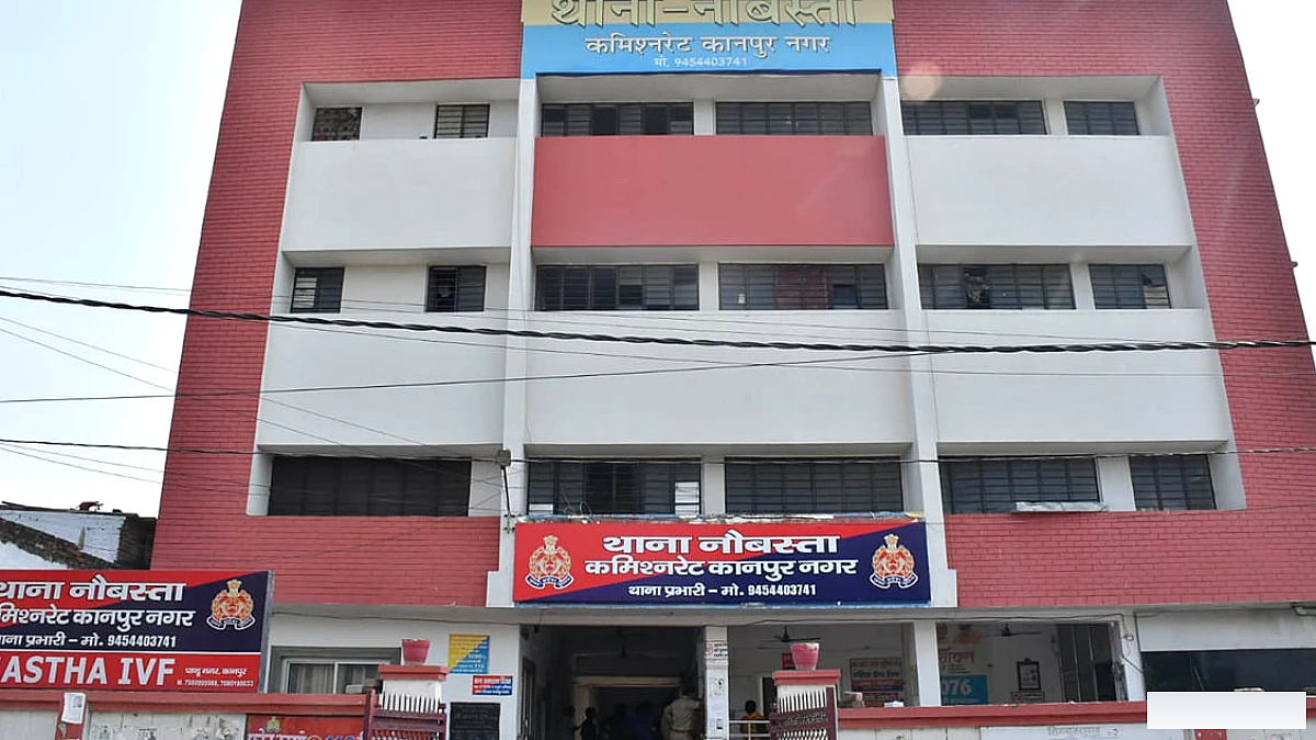 किराएदार दंपति ने डुप्लीकेट चाबी से मकान मालिक के कमरे में घुसकर 1.20 लाख नकद व सामान चुरा लिया