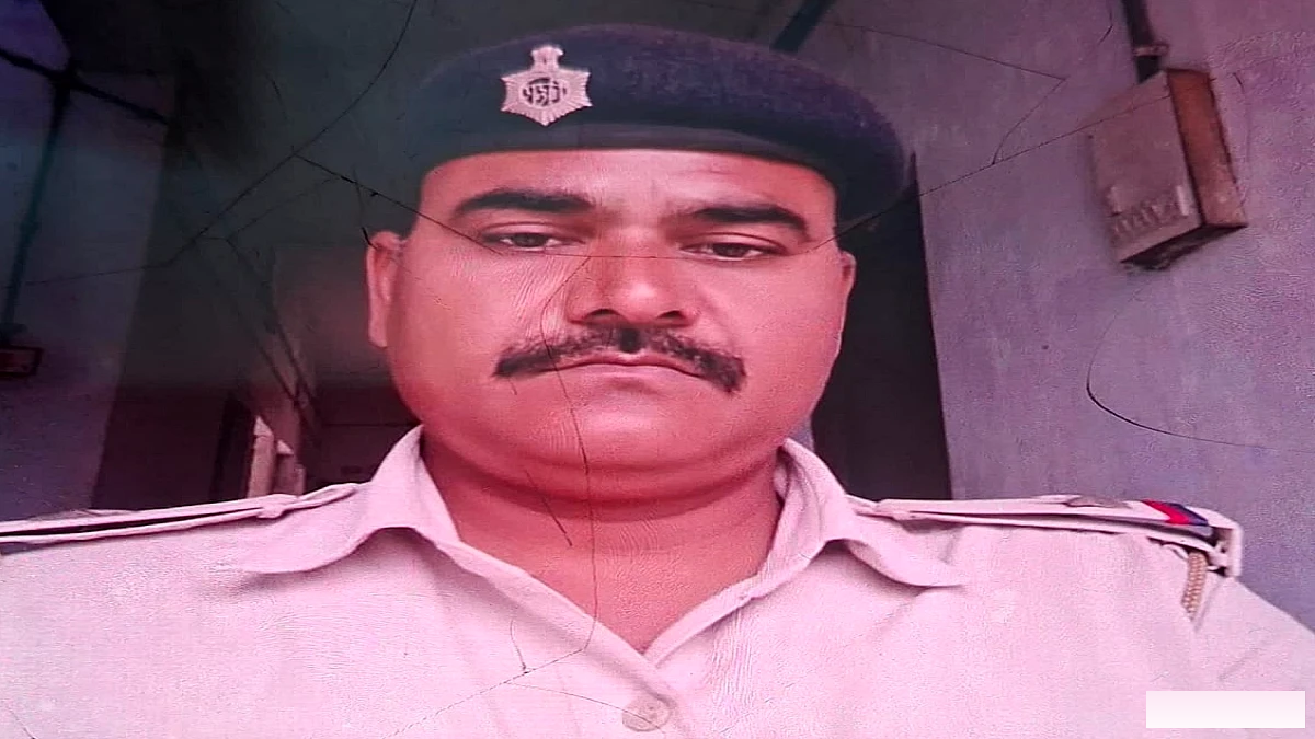 शराब केस में प्राथमिकी से छेड़छाड़, मुंगेर में आठ पुलिसकर्मी और चौकीदार निलंबित