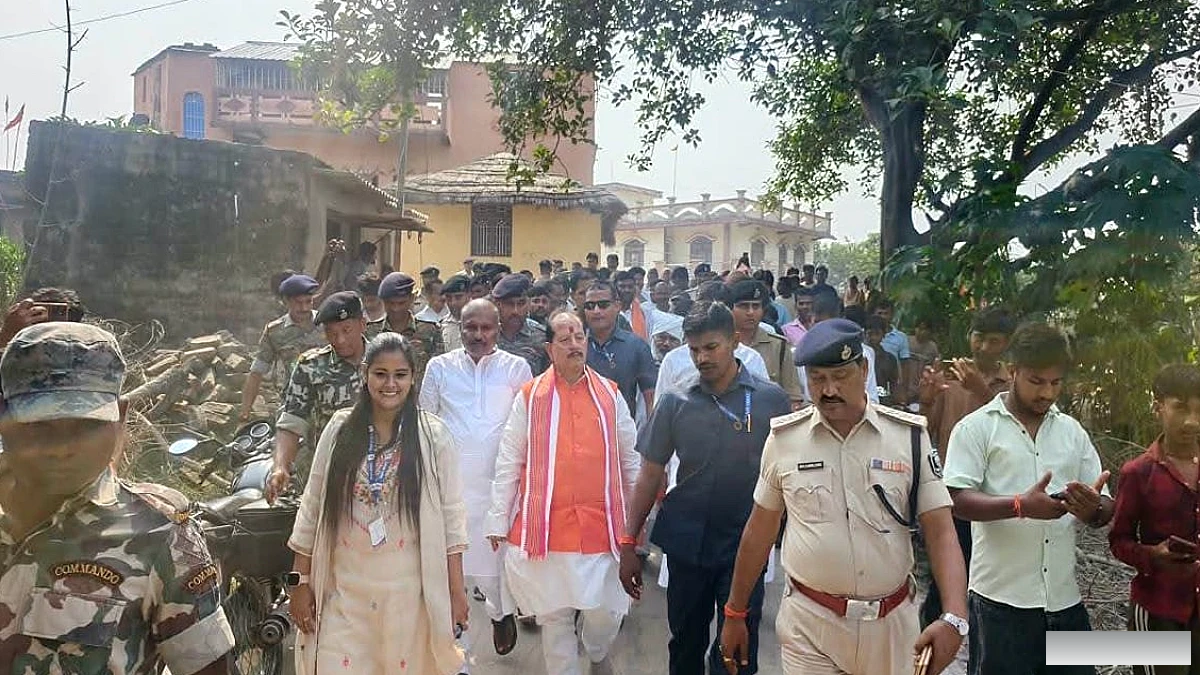 फसल गंवा चुके किसानों को दुर्गा पूजा से पहले मिलेगा मुआवजा, कृषि मंत्री ने दिए त्वरित सर्वे के निर्देश