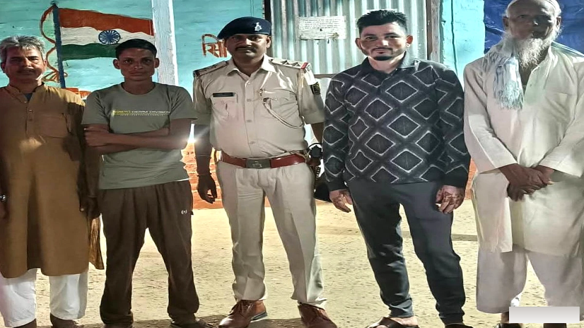 जयनगर रेलवे स्टेशन पर दो वर्ष से लापता युवक मिला, पुलिस ने परिजनों को सौंपा
