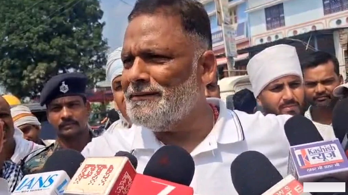 सारण में बाढ़ का जायजा लेने पहुंचे पप्पू यादव, केंद्र से 5 हजार करोड़ के विशेष पैकेज की मांग