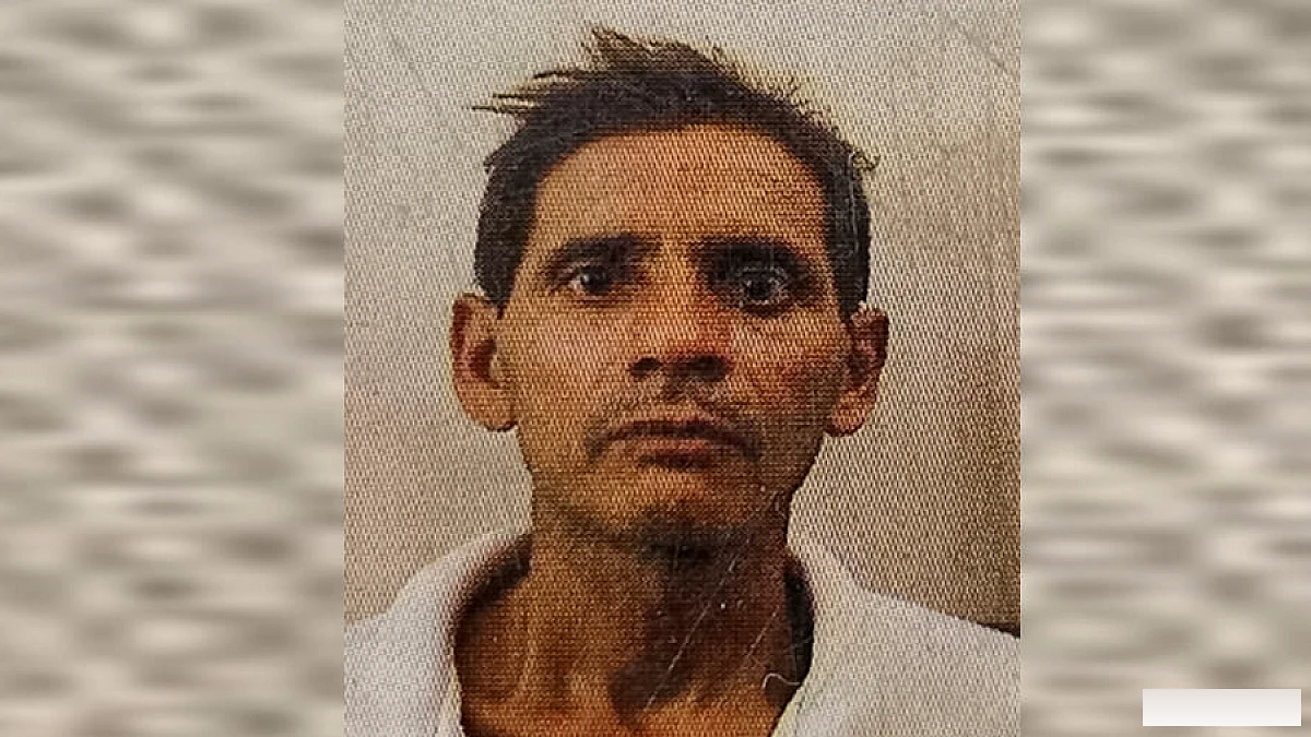 कानपुर के खेत में पानी के गड्ढे में मिला लापता युवक का शव, कुत्तों ने नोचा हाथ‑पैर