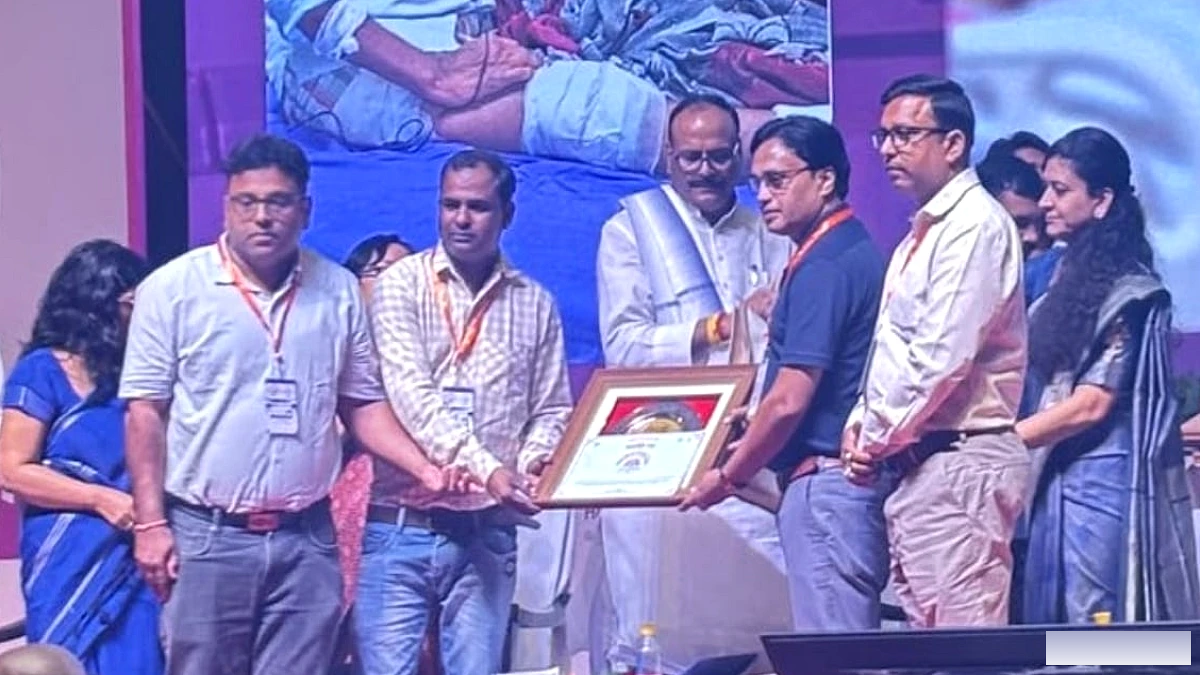 आयुष्मान कार्ड बनाने में बरेली प्रदेश में अव्वल, उपमुख्यमंत्री ने स्वास्थ्य टीम को किया सम्मानित