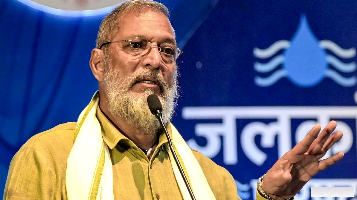 नाना पाटेकर की अचानक मौत: चेस्ट पेन से हुआ दिल का दौरा, अंतिम क्षणों में दोस्त को मैसेज