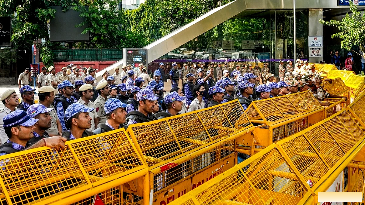 दिल्ली मेट्रो के 57 स्टेशनों के एंट्री‑एग्जिट गेट बंद, CJP विरोध से पहले सरकार ने जारी किया अलर्ट