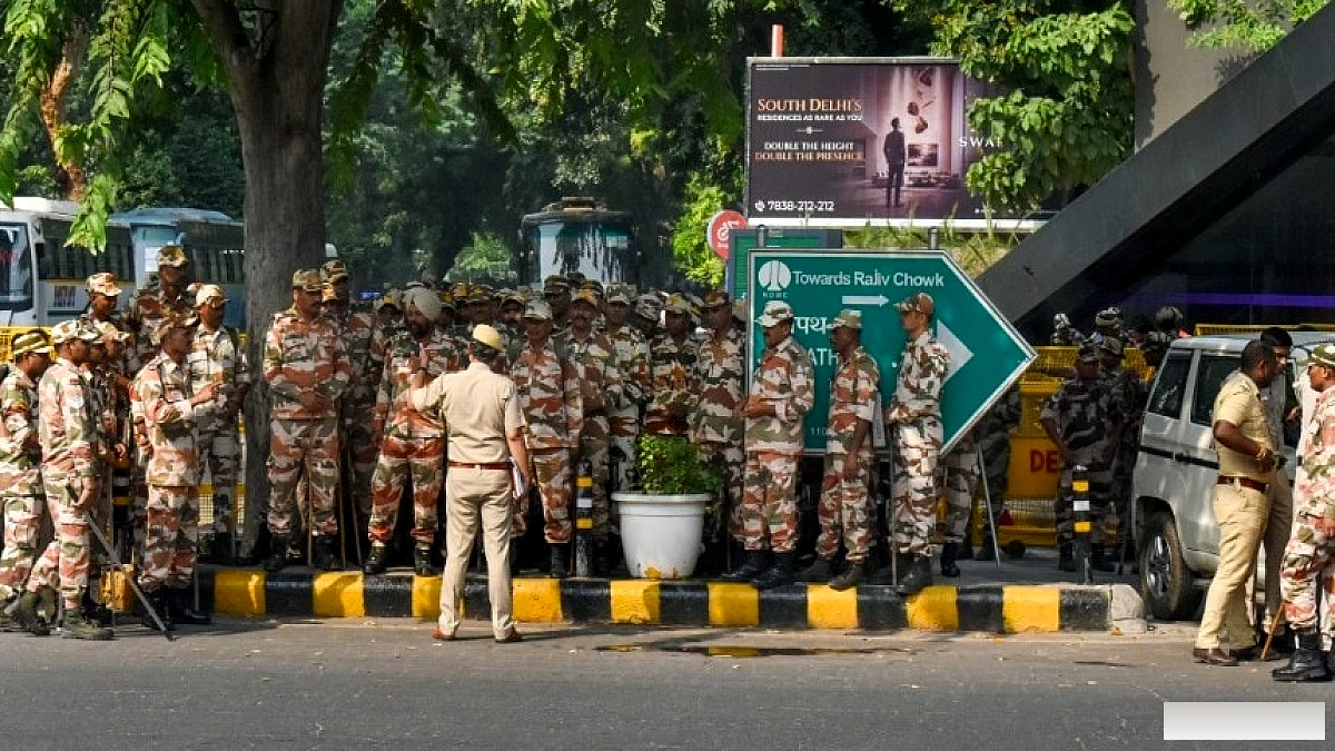 SC ने सरकार को निर्देश दिया: ट्रांसपोर्ट बंद न करें, आवाजाही बनी रहे