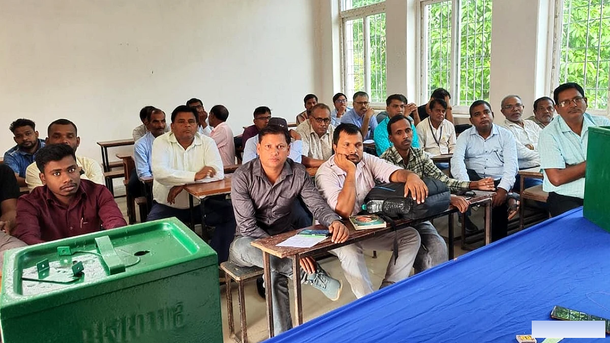 EVM में होगा मतदान या बैलेट से? बिहार विधान परिषद् निर्वाचन की ट्रेनिंग में क्या बताएंगे