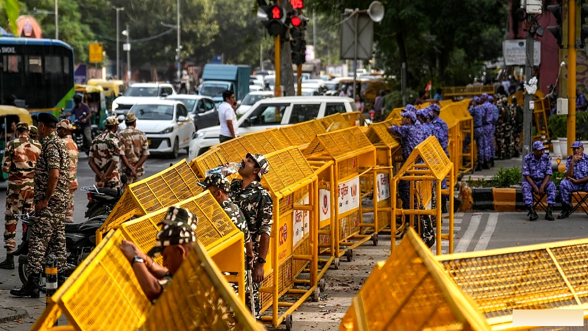 ट्रेन रद्द, मेट्रो स्टेशनों का बंद, इंटरनेट सस्पेंड – दिल्ली पर CJP प्रोटेस्ट से पहले सुरक्षा कड़ी