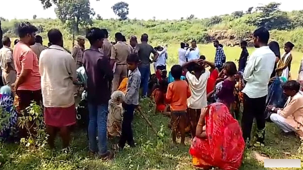 चित्रकूट में तालाब में मछली पकड़ते तीन युवाओं की रहस्यमयी मौत, कारण अभी अज्ञात, जांच जारी