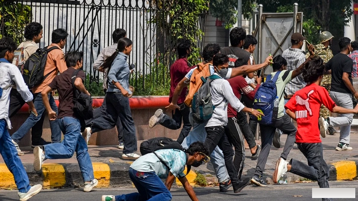 अजिंक्य शिंदे ने जंतर-मंतर पर फिर से प्रदर्शन का ऐलान, मुख्य चुनाव आयुक्त के इस्तीफे की मांग जारी