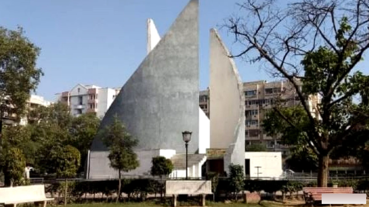 शहीद स्मारक पर प्रवेश मुफ्त, 100 रुपये के टिकट को बंद कर दिया गया