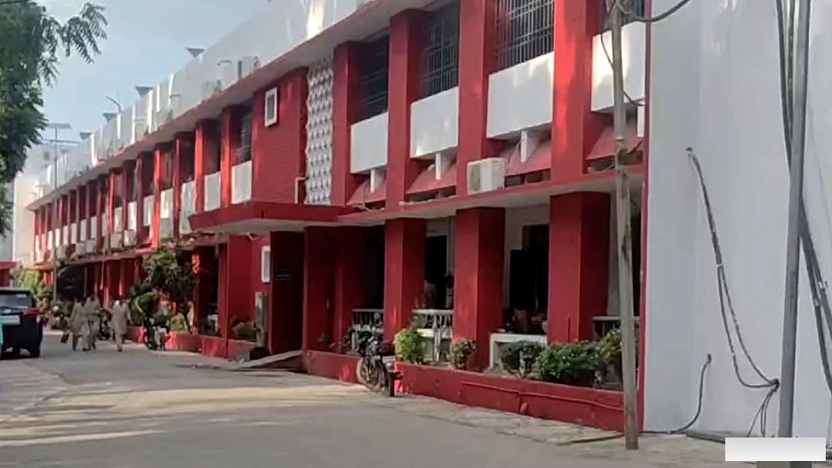14 साल पहले छह हजार रुपये की घूस लेते पकड़ा था, अब पूर्व पेशकार को हुई तीन साल की जेल