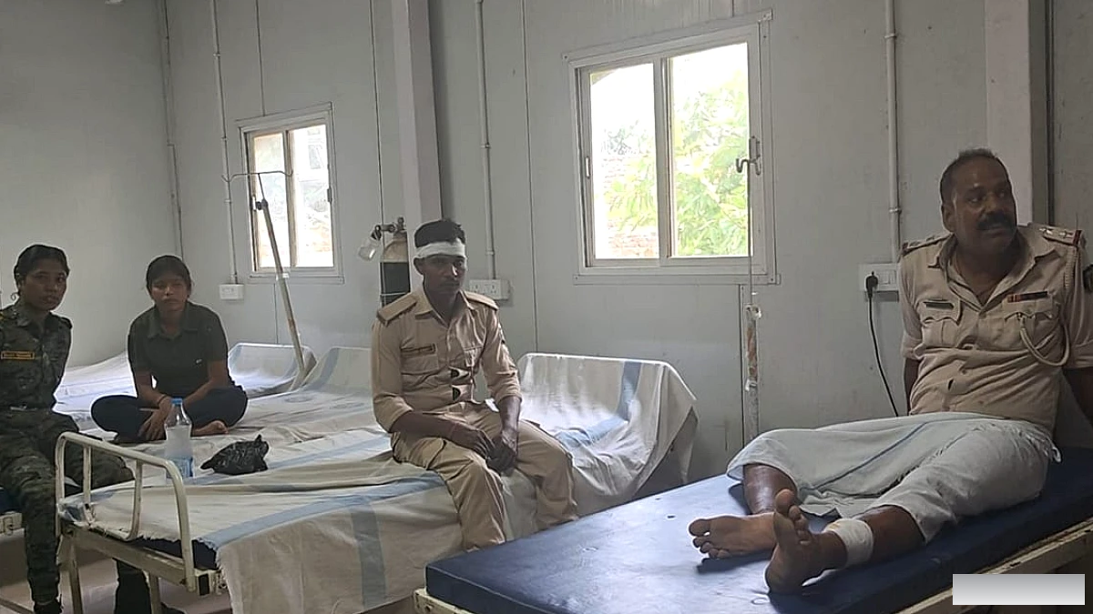 गयाजी में शराब के खिलाफ छापेमारी करने गई पुलिस टीम पर हमला, कारोबारी को छुड़ाने के लिए भिड़े ग्रामीण