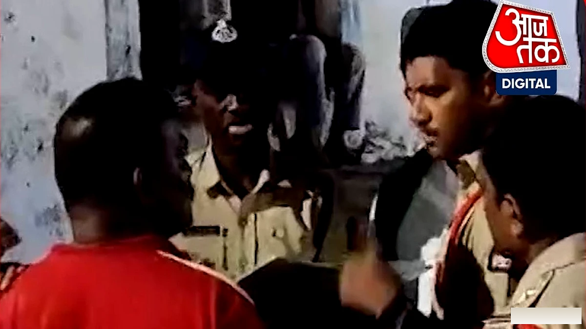 तीन बच्चों के सामने माँ की हत्या, पत्नी को मारकर पति फरार