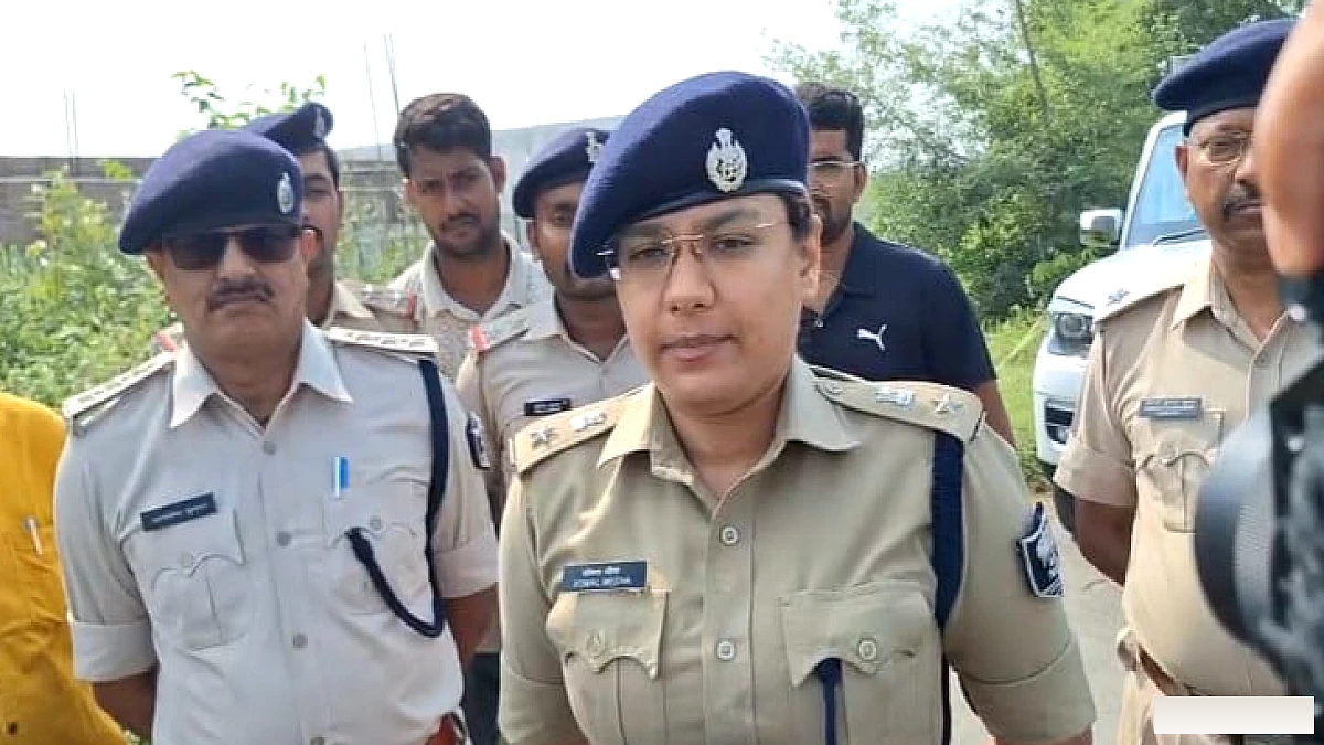 पटना कॉलेज में छापेमारी से पाँच गिरफ्तार, फुता थाना में आगे कार्रवाई