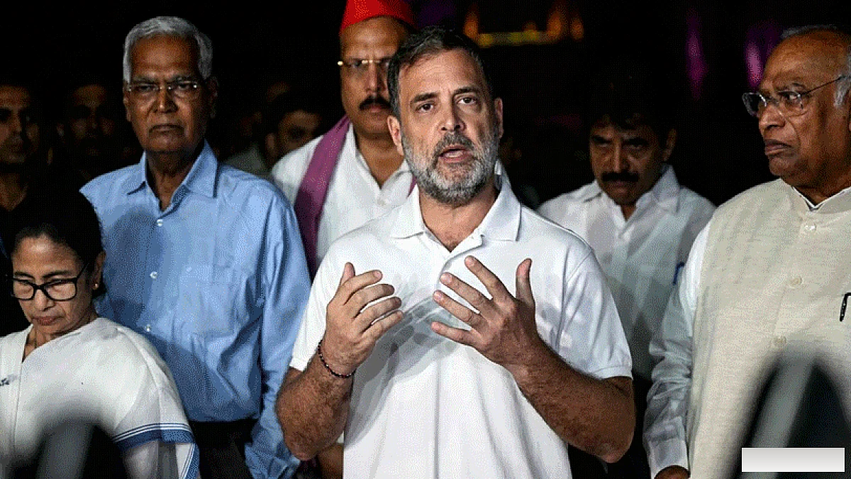 देेश मेघोहित इमरजेसी, आशूतोष और सौरव केखिलाइन धराओ में मेंझुआ और मुहता