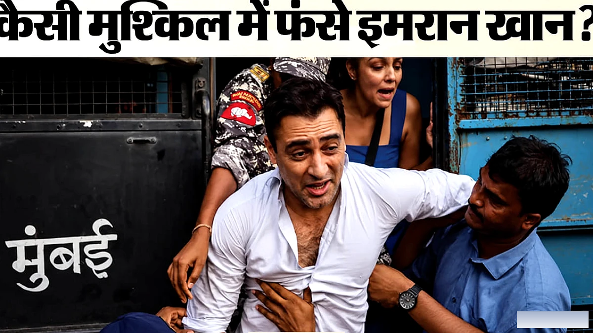 इमरान खान पर भारत छोड़ने का नोटिस, प्रदर्शन में भाग लेने के आरोप