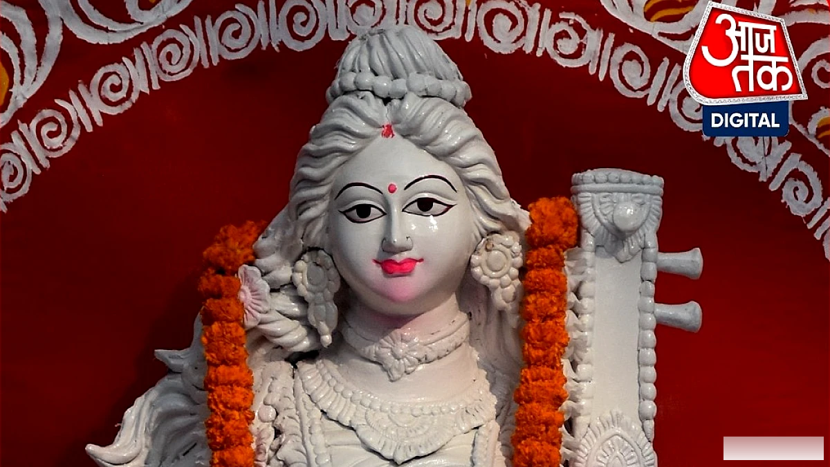 शारदीय नवरात्र में सरस्वती पूजा का दिन तय, 2026 में कब मनाएंगे