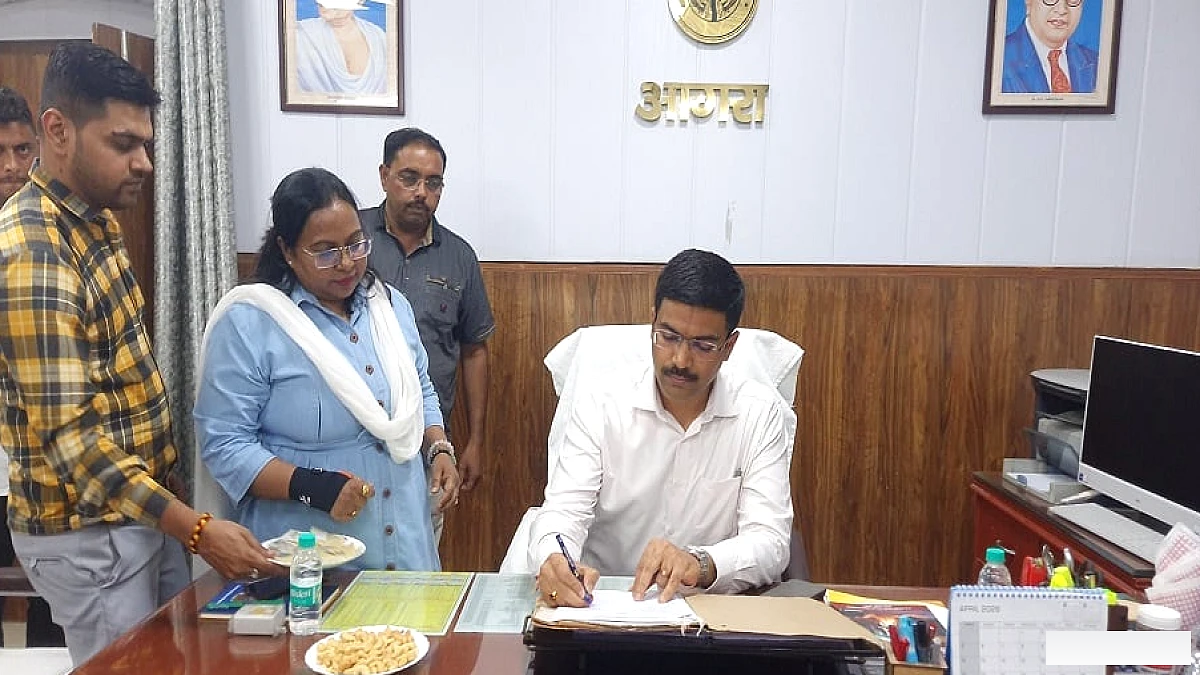 आगरा में फर्जी एनओसी से नक्शा पास करवाया, हाईकोर्ट ने किया मामला सुनवाई, राज्य सरकार ने डीएम से मांगा विस्तृत रिपोर्ट