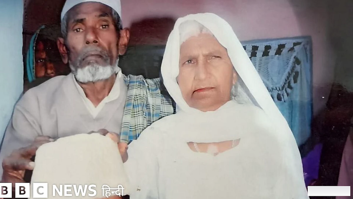 गांव में गफ़ूरन बुआ का जनाज़ा रखा था, हमने रामलीला टाल दी
