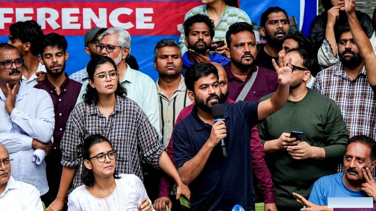 दिल्ली पुलिस ने CJP के संस्थापक अभिजीत दिपके को गिरफ्तार किया, नेहा बोरा को रिहा किया