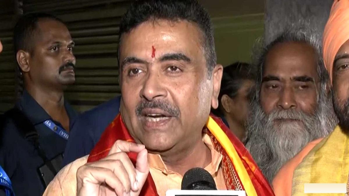 कोलकाता पंडाल भगदड़ में 19 मौत, राज्य सरकार ने 25 लाख मुआवजा और सरकारी नौकरी का वादा किया