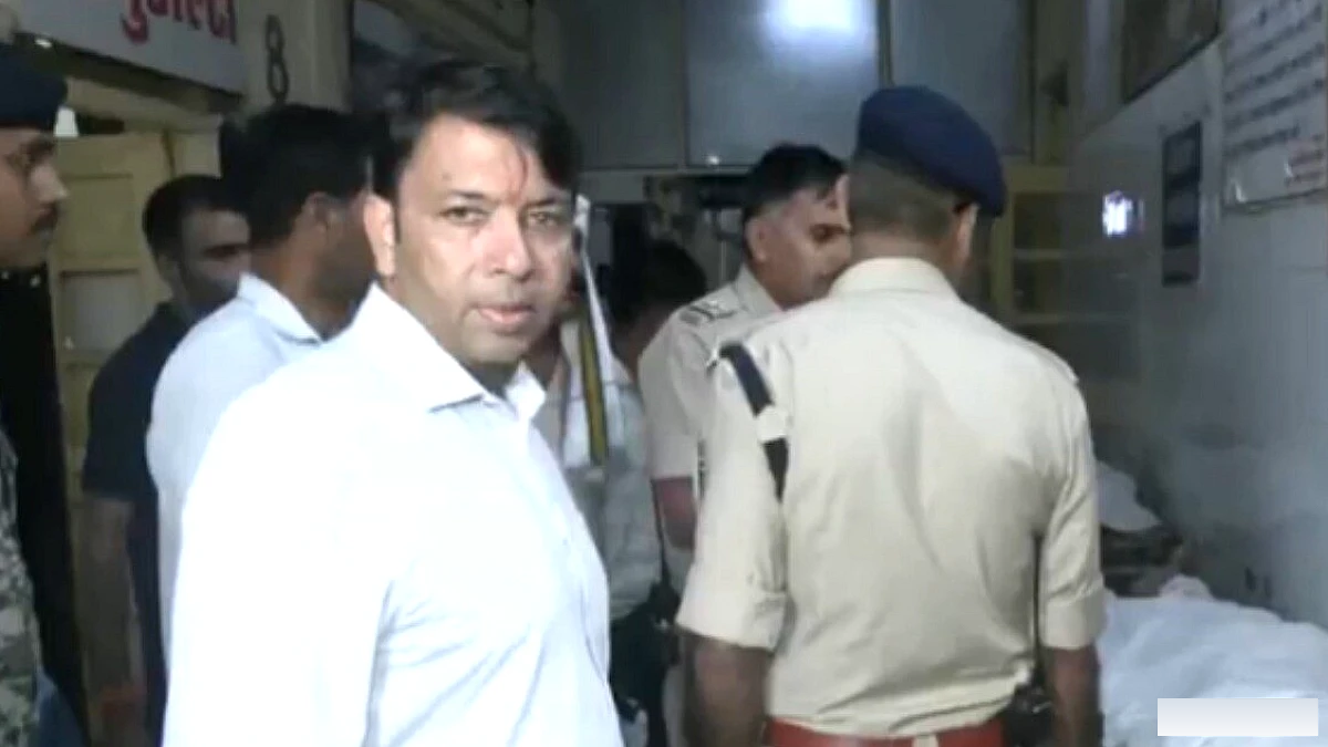 MP में बेकाबू ट्रक ने शीतला माता मंदिर के रास्ते पर श्रद्धालुओं को कुचल कर 12 की मौत