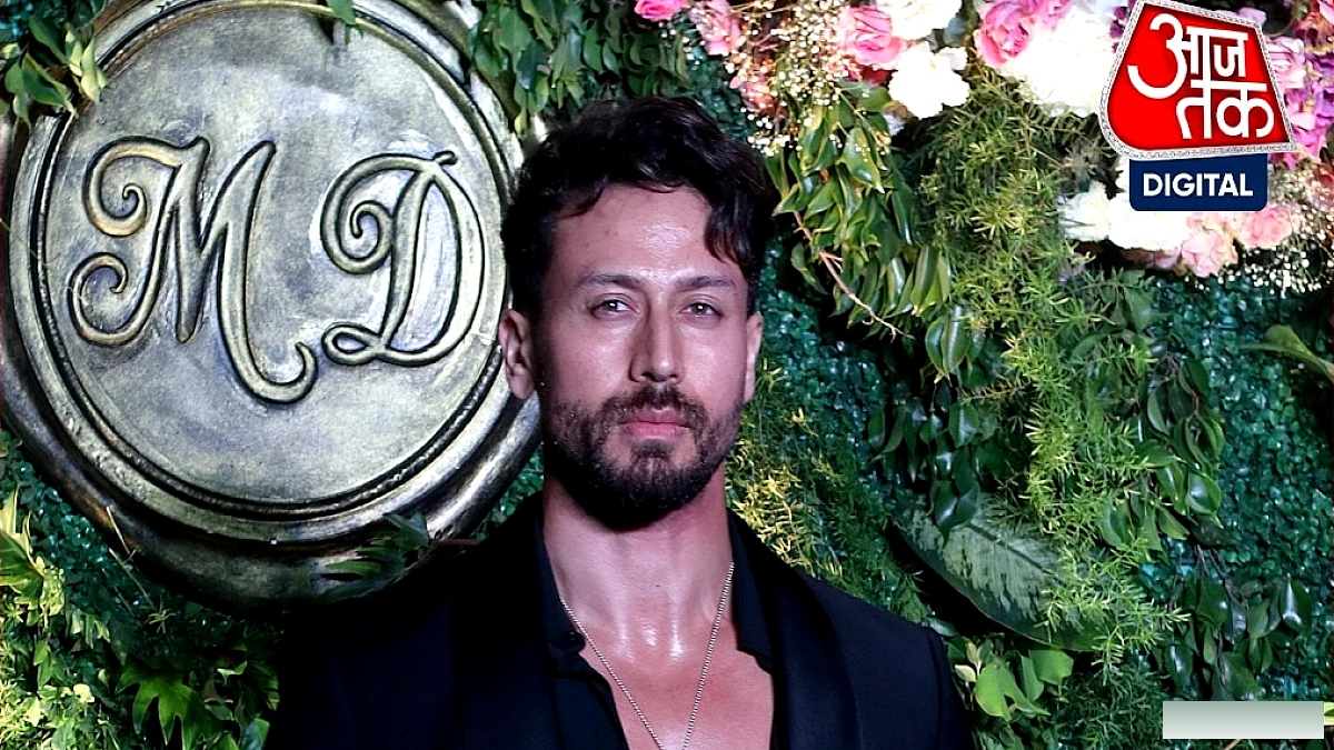 जुहू में Tiger Shroff की कार पर ताबड़तोड़ फायरिंग, पुलिस ने शुरू की जांच