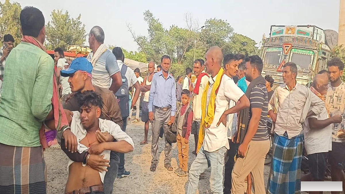 बेगूसराय में थार‑बाइक टक्कर से पिता‑पुत्र एवं महिला की मौत, चालक फरार