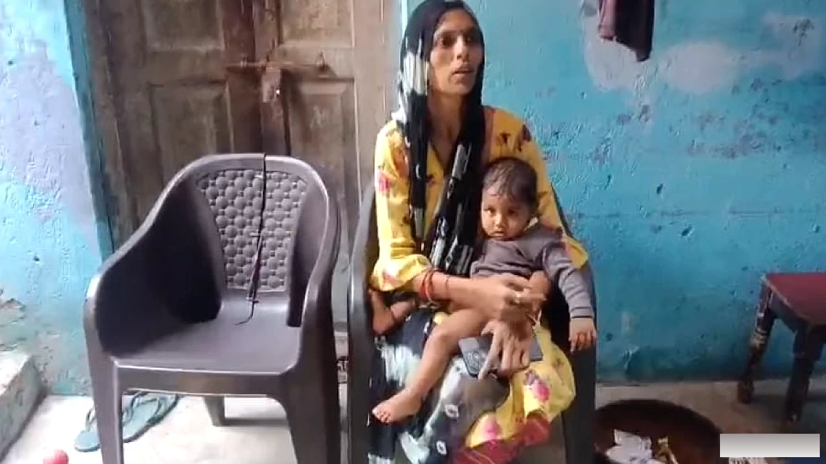 सड़क किनारे बक्शे में मिला युवक का शव, हत्यारोपी की पत्नी ने दावा किया कि पति निर्दोष