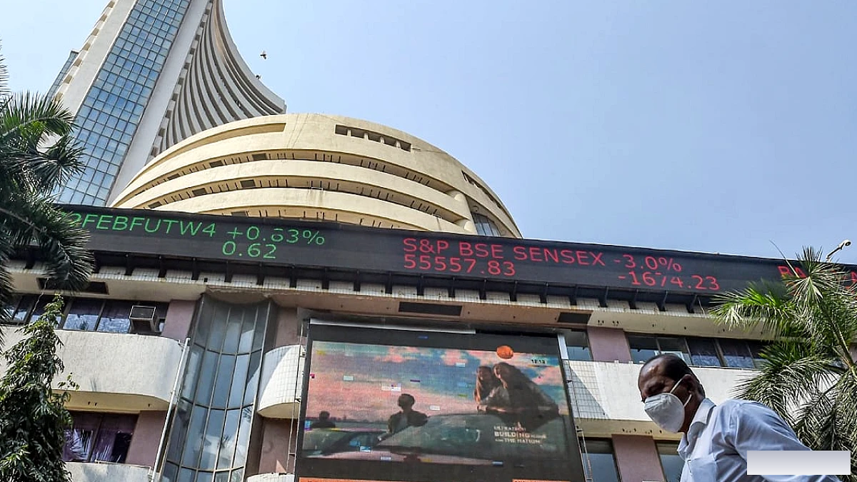 शुरुआती बढ़त खोकर सेंसेक्स 730 अंक गिरा, निफ्टी 22,450 के नीचे फिसला; कारण क्या?