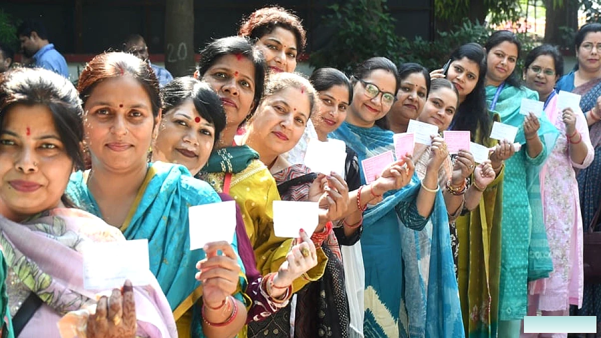 एमएलसी चुनने का उत्साह: डिलारी में सबसे अधिक 87.79% मतदान, मुरादाबाद ब्लाॅक रहा पीछे, वोट चोरी का आरोप भी लगा