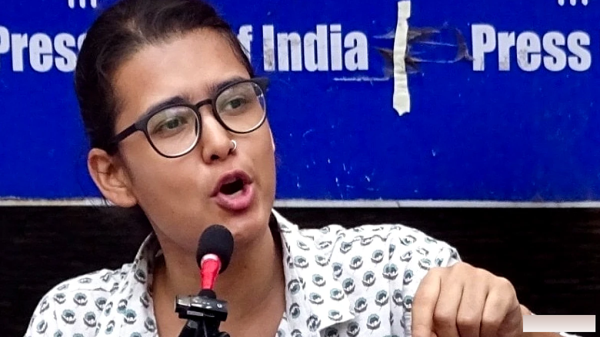 हाईकोर्ट के फैसले के बाद AISA अध्यक्ष नेहा बोरा ने पीस बांड पर साइन करने से इन्कार किया