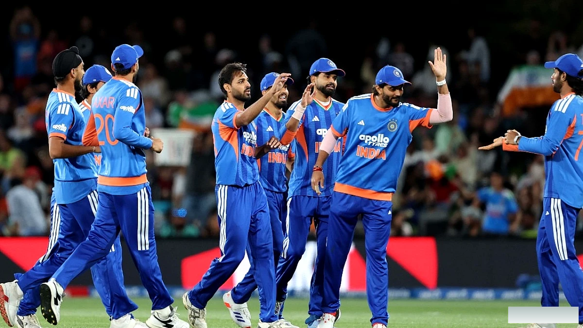 भुवनेश्वर कुमार ने 1,434 दिन बाद पहला अंतरराष्ट्रीय विकेट चटकाया, पर 4 ओवर में 50 रन देकर महँगा स्पेल