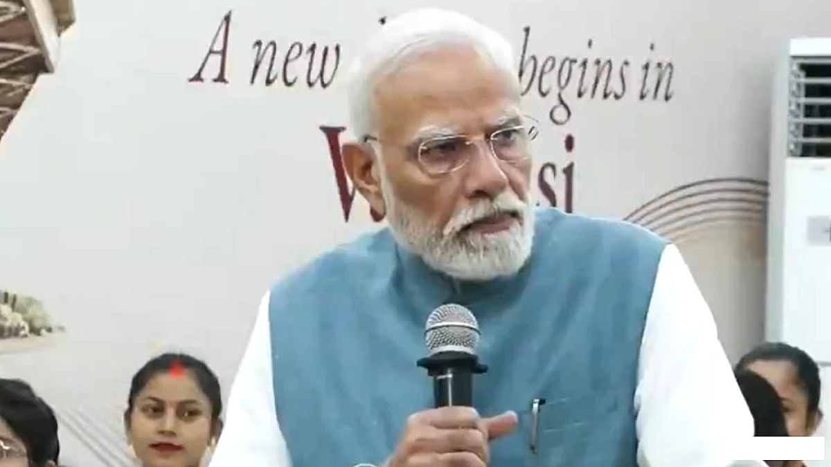 प्रधानमंत्री मोदी ने वाराणसी में गारमेंट फैक्ट्री का उद्घाटन किया, 300 महिलाओं से संवाद