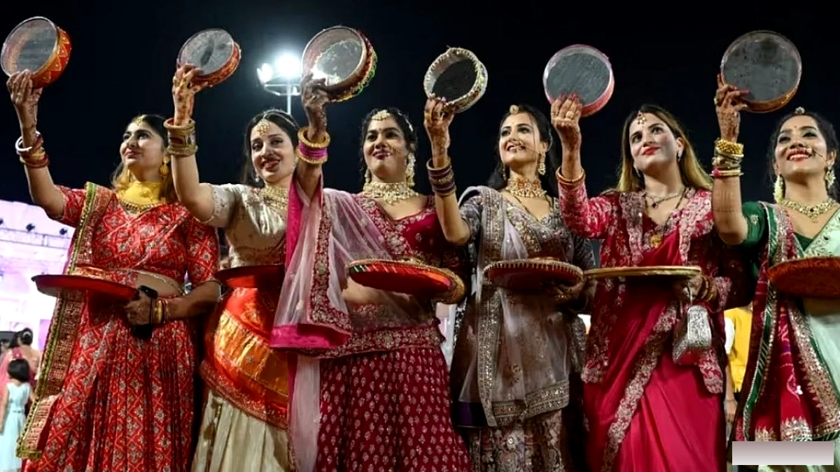 करवा चौथ 2026 का शुभ मुहूर्त: 1 घंटा 18 मिनट, चाँद का दर्शन कब?