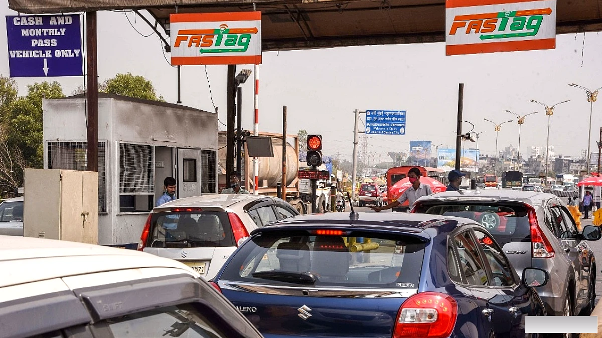सरकार ने 1 नवंबर से 1500 रुपये में नया Toll Pass लॉन्च किया