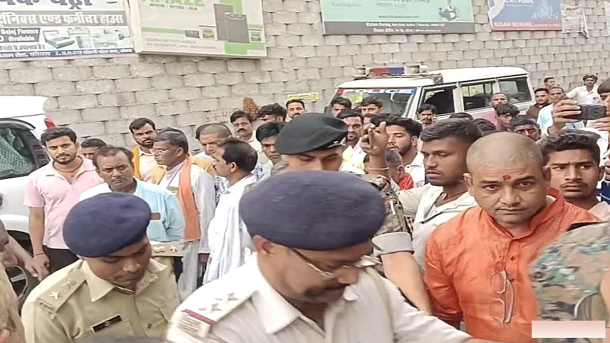 कंचन ज्वेलर्स से करोडों के आभूषण की लूट, दूसरी बार अपराधियों ने बनाया निशाना