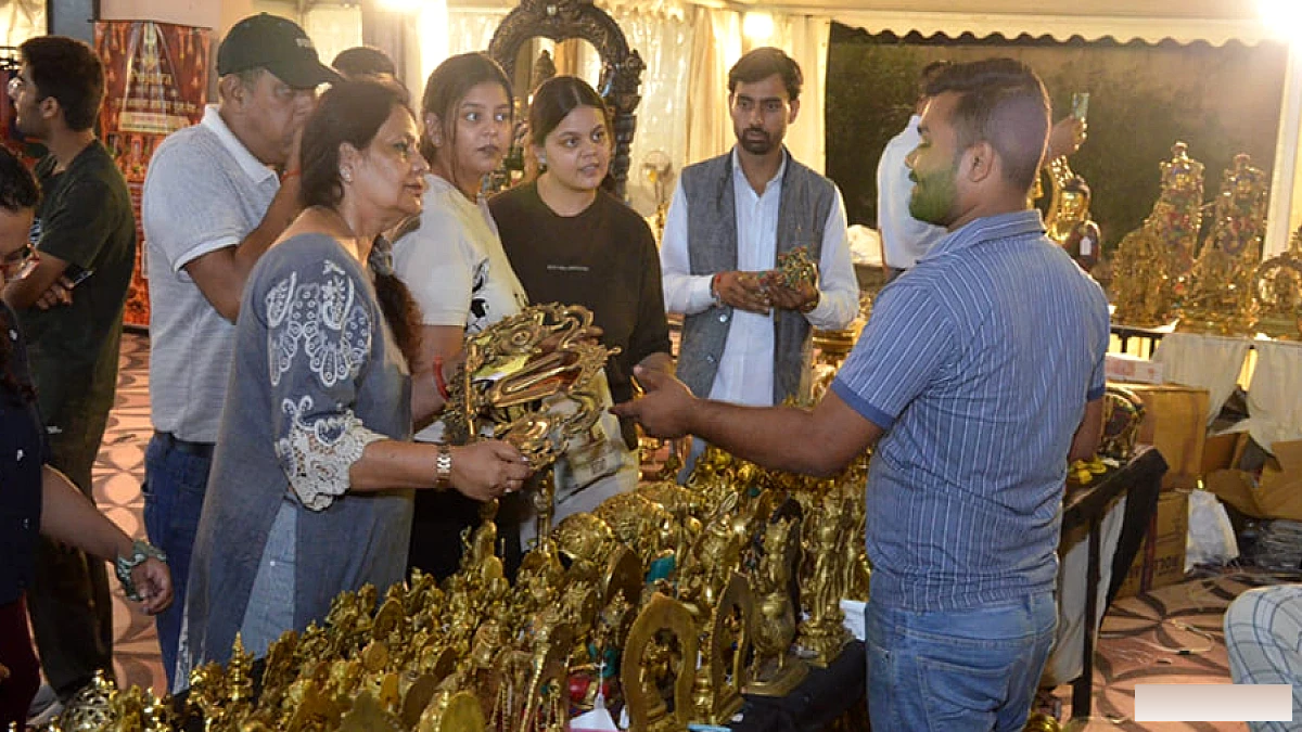 कानपुर में क्राफ्ट्सरूट्स प्रदर्शनी का समापन, 22 राज्यों के 90+ शिल्पकारों ने दिखाए हस्तनिर्मित उत्पाद