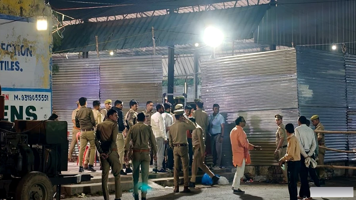 आगरा एमएलसी चुनाव में सपा की बढ़त, भाजपा पीछे, डॉ. आकाश अग्रवाल 3,698 वोटों से आगे