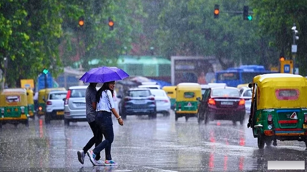 दिल्ली‑NCR में सुबह‑सुबह बदलता मौसम: हल्की बूंदाबांदी से तेज़ बारिश, येलो अलर्ट जारी