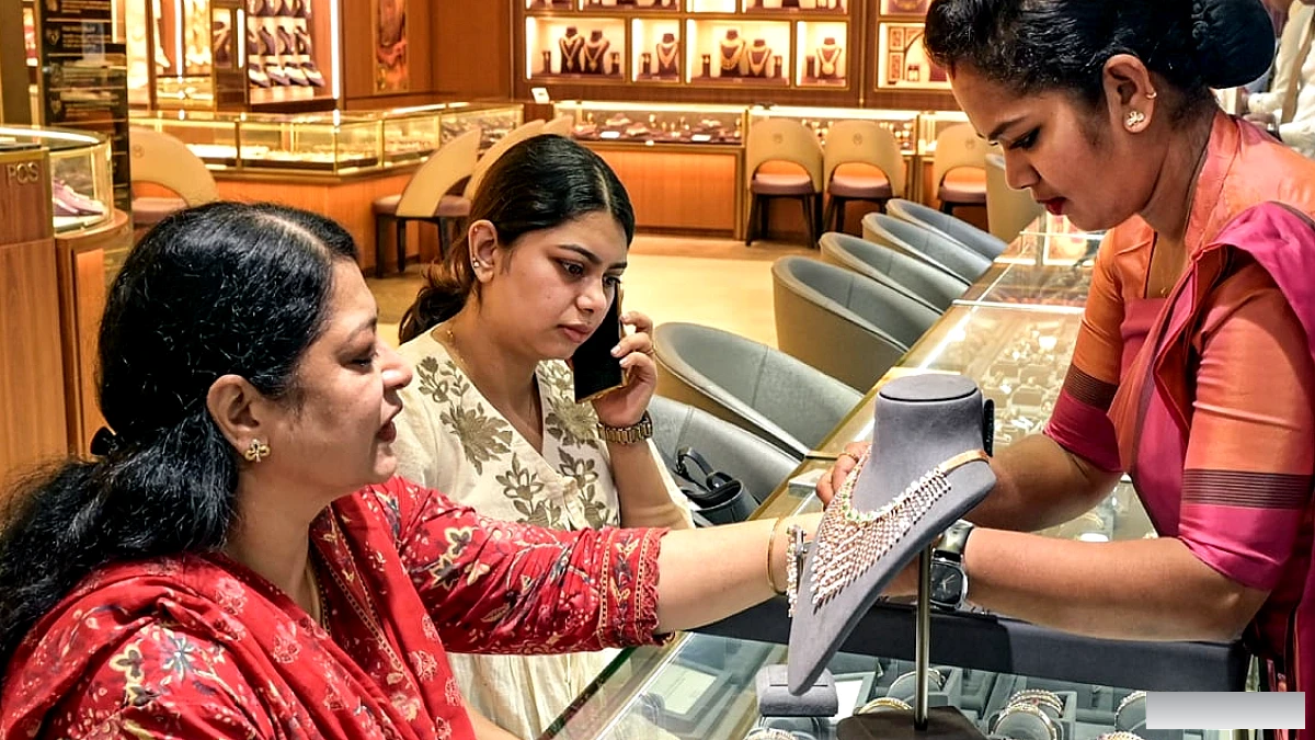 चांदी के भाव MCX पर फिसले, वैश्विक स्तर पर भी बिकवाली की लहर