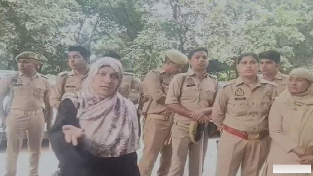 मजिस्ट्रेट के आदेश पर एएमयू प्रोफेसर की पत्नी की कब्र खोदी जा रही, हत्या के आरोप से बढ़ा विवाद