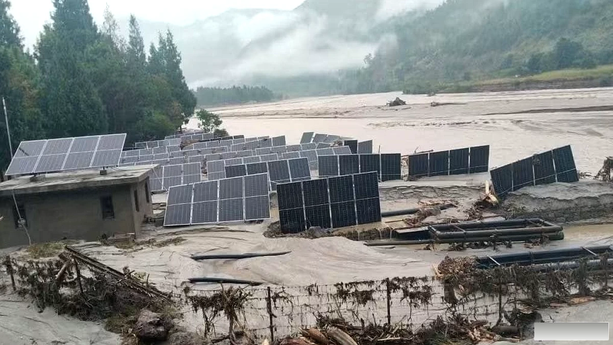 भूटान की ग्लेशियर झील के फटने से अलीपुरद्वार में 10,000 लोगों का विस्थापन